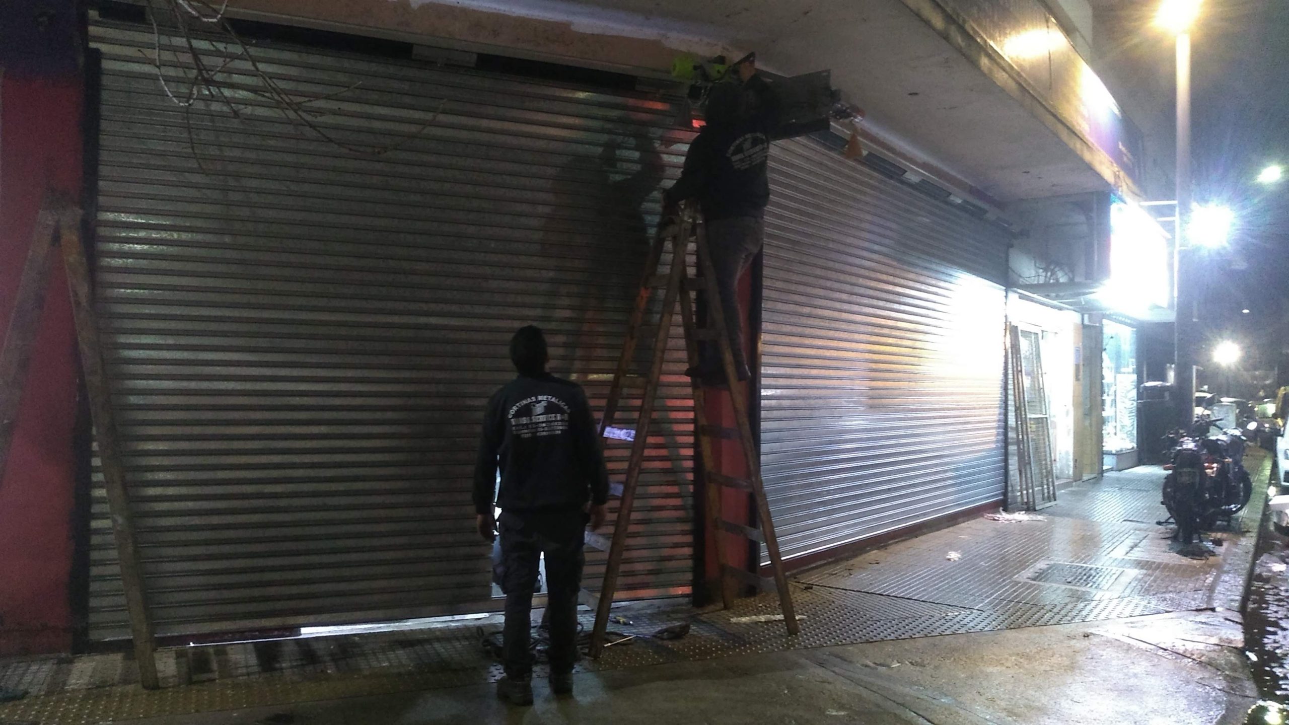 Trabajo realizado Cortina Metálica Vanss 7